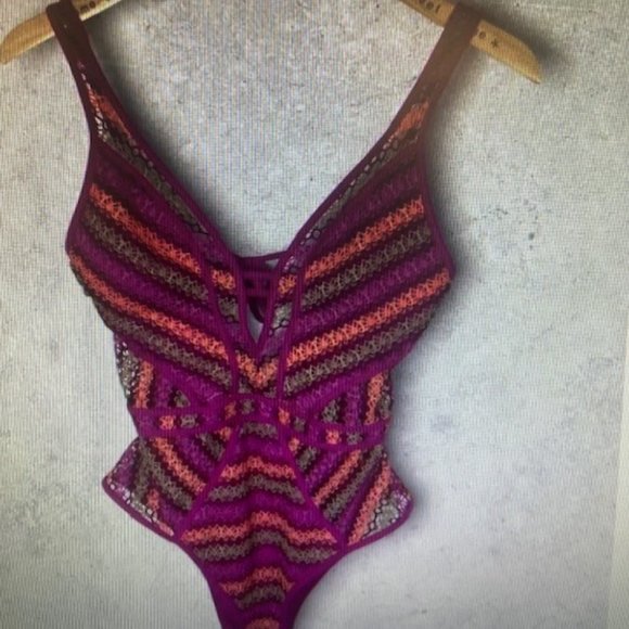 BECCA SWIMWEAR - Picture 4 of 7